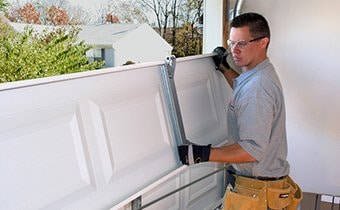 Professional garage door service and sales Peoria, AZ